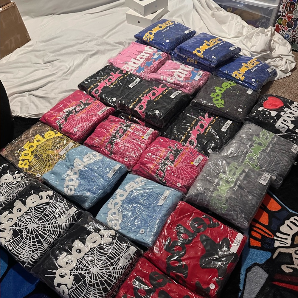 SPIDER HOODIES FOR SALE!!! | ALL COLORWAYS ND SIZES | 100%
Authentic, OG ALL